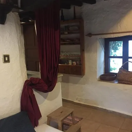 Idyllic Romantic Cottage In A Secluded Location Kinali (Aegean)